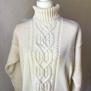 Gap cable knit sweater size large